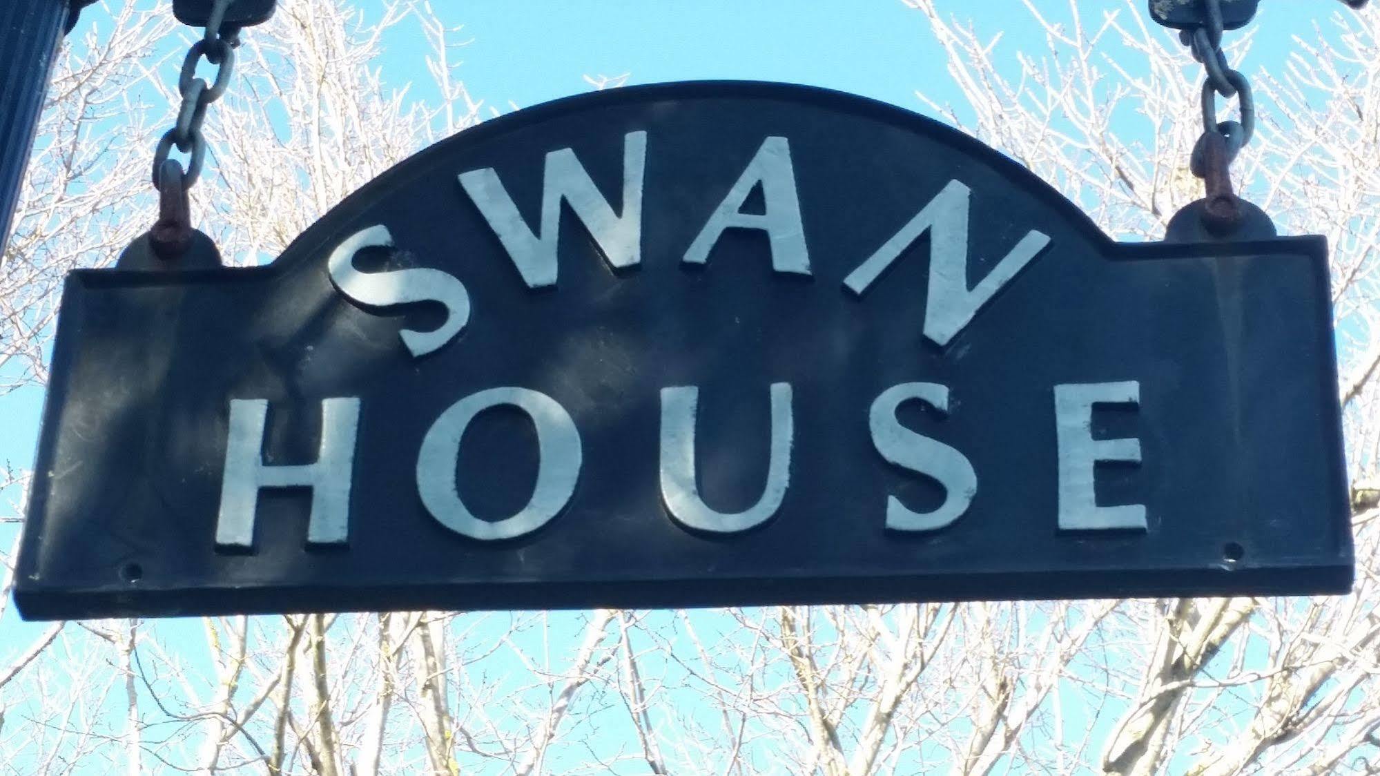 Swan House Bed and Breakfast Martinborough Esterno foto